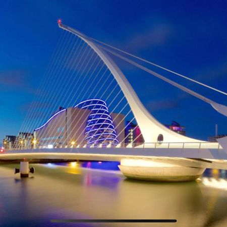 Modern Dublin City Centre エクステリア 写真