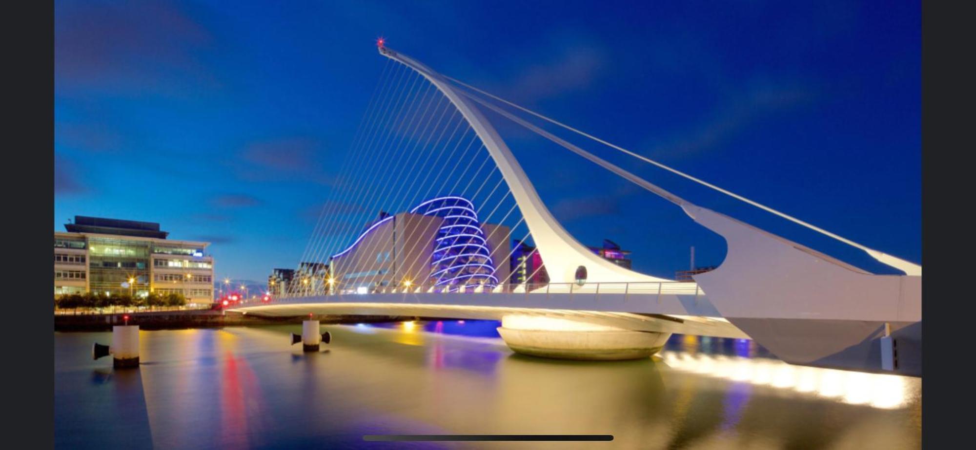 Modern Dublin City Centre エクステリア 写真
